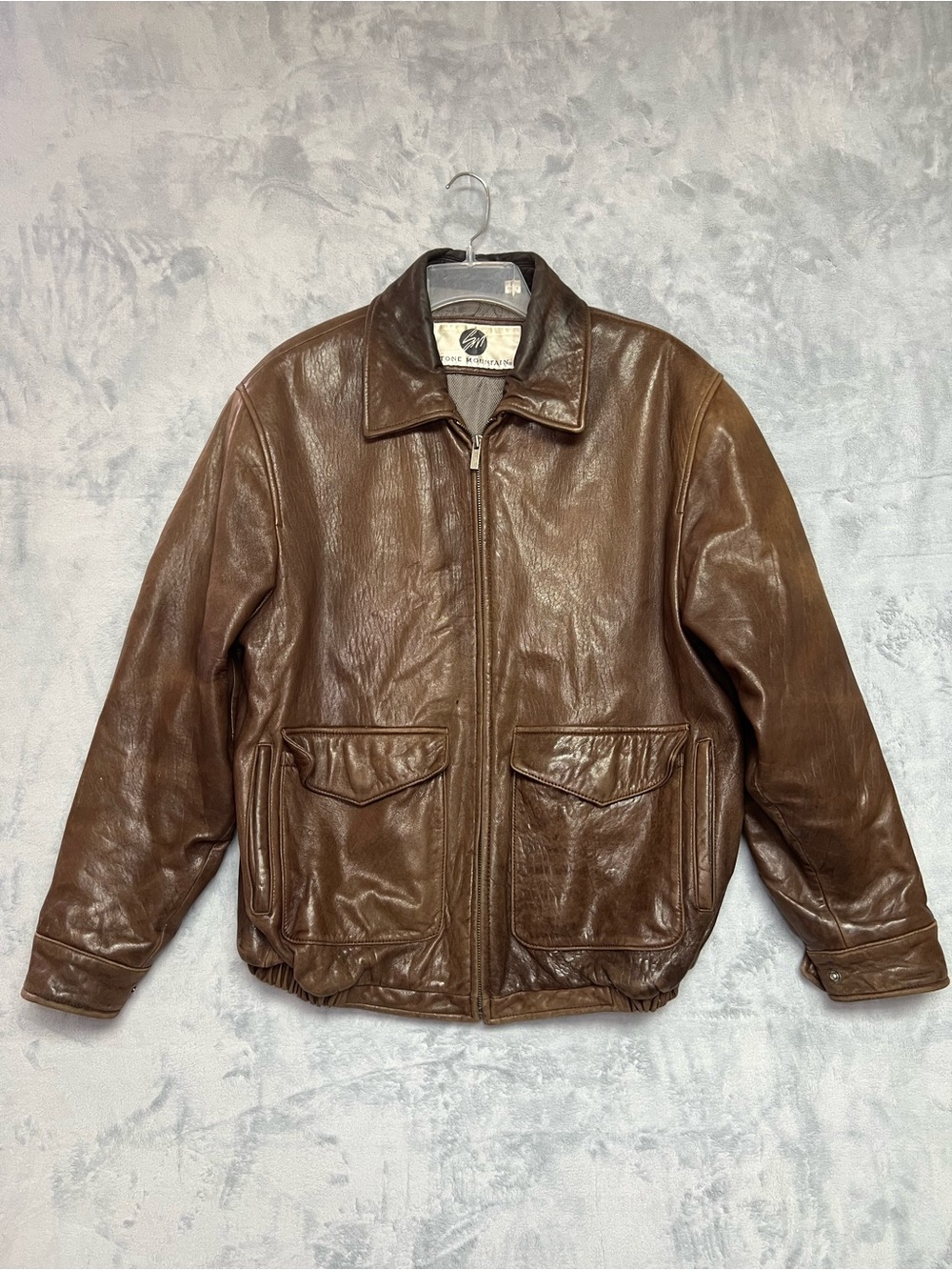 Stone Mountain Men’s Vintage Brown Genuine Leather Bomber Flight Jacket Size M